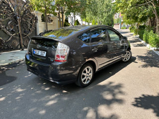 Toyota Prius foto 3