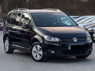 Volkswagen Touran foto 4