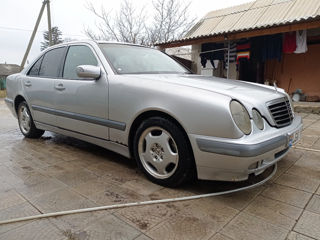 Mercedes E-Class