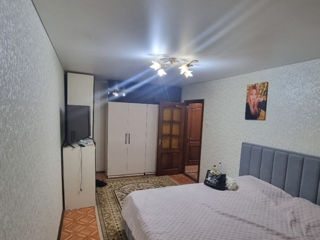 Apartament cu 2 camere, 60 m², Buiucani, Chișinău foto 1