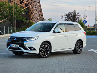 Mitsubishi Outlander foto 3