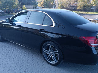 Mercedes E-Class foto 5