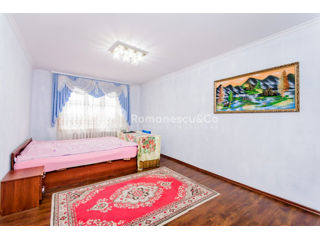 Apartament cu 3 camere, 71 m², Buiucani, Chișinău foto 7