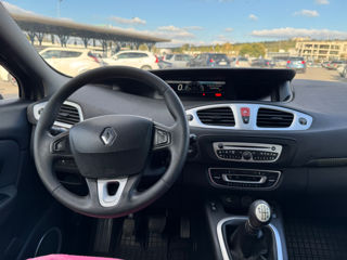 Renault Grand Scenic foto 10