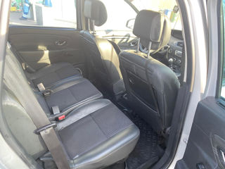 Renault Scenic foto 10