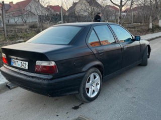 BMW 3 Series foto 2