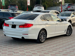 BMW 5 Series foto 3