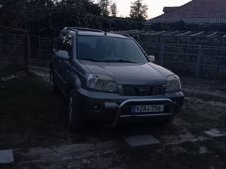 Nissan X-Trail foto 3