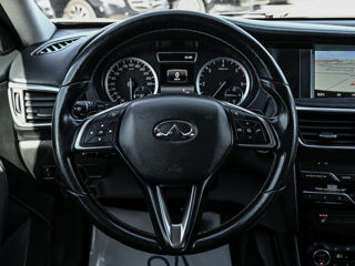 Infiniti Q30 foto 10