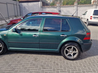 Volkswagen Golf foto 2