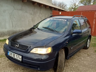 Opel Astra foto 1