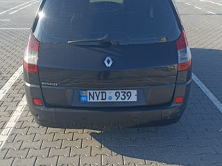 Renault Grand Scenic foto 3