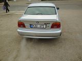 BMW 5 Series foto 4