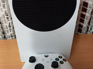 Продам Xbox Series S 512GB  в отличном состоянии foto 2