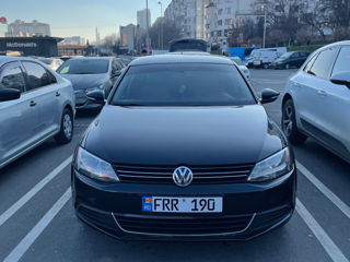 Volkswagen Jetta foto 2