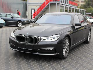 BMW 7 Series foto 1