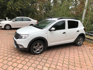 Dacia Sandero foto 1