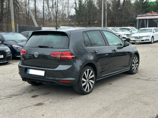 Volkswagen Golf foto 6