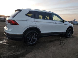 Volkswagen Tiguan foto 3