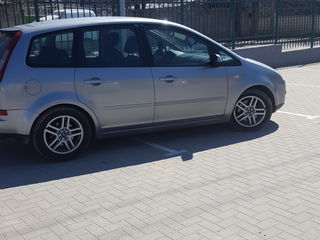 Ford C-Max foto 1