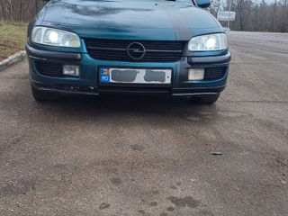 Opel Omega foto 5