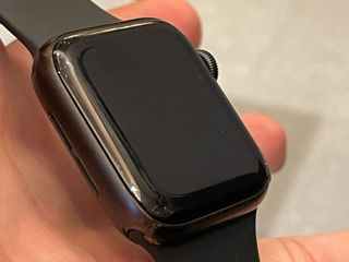 Apple Watch SE 40 mm foto 1