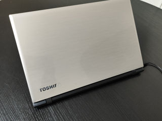 Toshiba Satellite l50-c foto 5