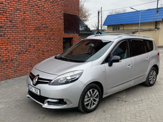 Renault Grand Scenic foto 2