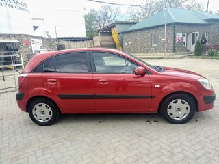 KIA Rio foto 1