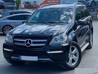 Mercedes GL-Class foto 1