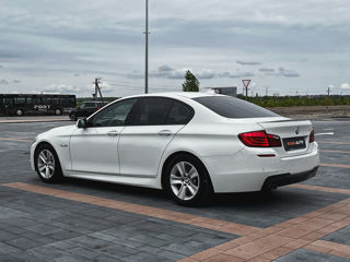 BMW 5 Series foto 4