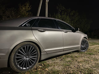 Lincoln MKZ foto 2