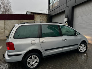 Volkswagen Sharan foto 5