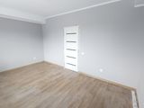 Apartament la ialoveni/ etaj 2 euro reparatia. foto 1