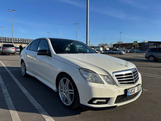 Mercedes E-Class foto 2