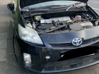 Toyota Prius piese motor Cutie capota bamper far stop aripa radiator televizor