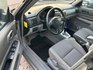 Subaru Forester foto 7