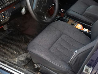 Mercedes Series (W124) foto 5