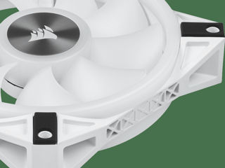 iCUE QL140 RGB 140mm PWM White Fan — Single Pack фото 3