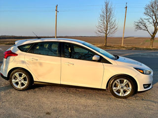 Ford Focus foto 2