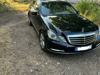 Mercedes E-Class foto 2