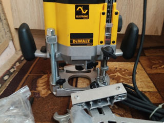 Dewalt  625