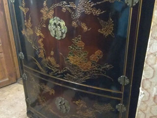 Китайский расписной комод шинуазри 146х106х56 см.Китайский столик 100х50 см.