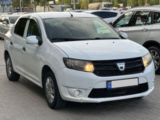 Dacia Logan foto 1