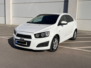 Chevrolet Aveo foto 8