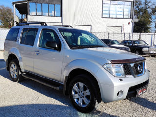 Nissan Pathfinder foto 3