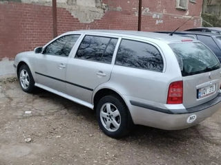 Skoda Octavia foto 8