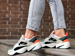 Nike M2K Tekno Grey & Orange Unisex foto 4