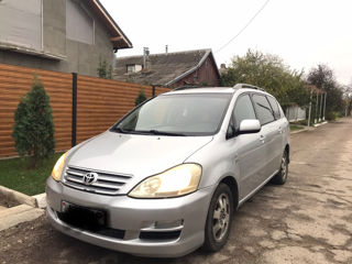 Toyota Avensis Verso