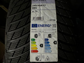 Michelin pilot alpin-5 245/45/R17